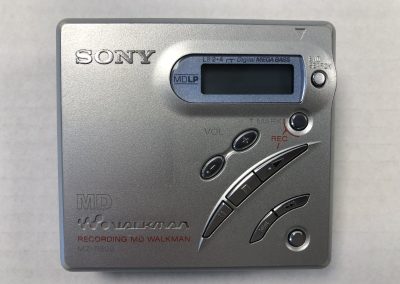 2001 Sony Portable MiniDisc Recorder MZ-R500 - c674c93c 5f95 4b0c a7a4 adcc0098d72f